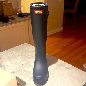 Hunter Navy Womens Original Tall Rain Boots. NWT.